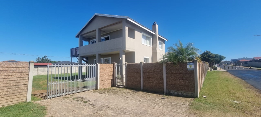 To Let 3 Bedroom Property for Rent in Jeffreys Bay Central Eastern Cape